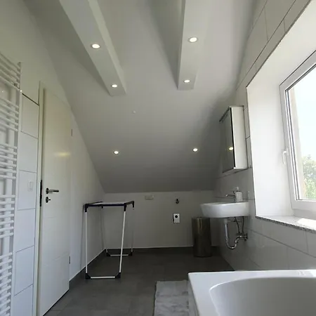 Ruhige Und Moderne 2-zi. Kulsheim